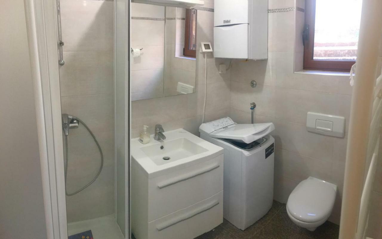 Stoja Apartment พูลา ภายนอก รูปภาพ
